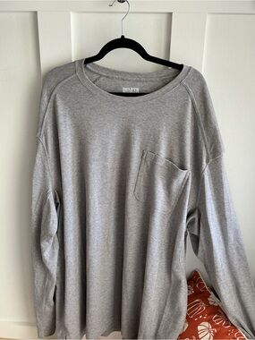 Duluth Trading Co Gray Long-Sleeve Pocket Tee